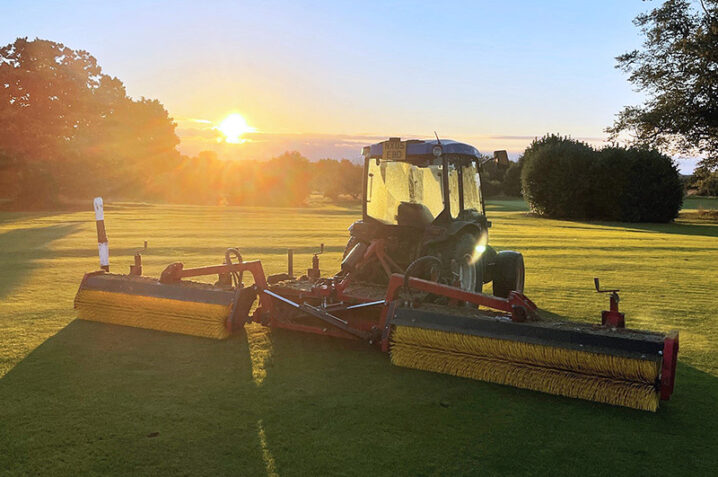 Afbeelding bij Top-Brush improves play, presentation and plant health at Woolley Park GC